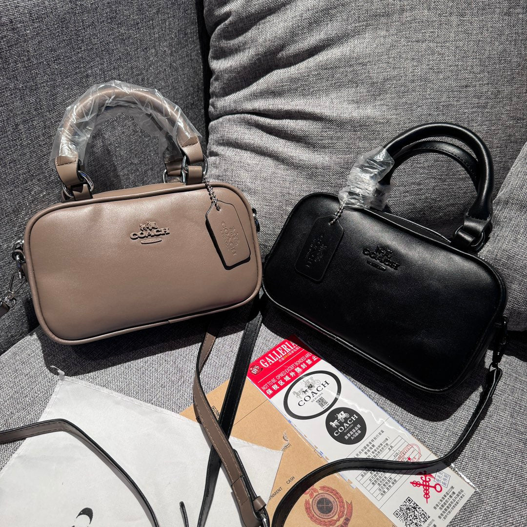 Elegant Leather Handbag