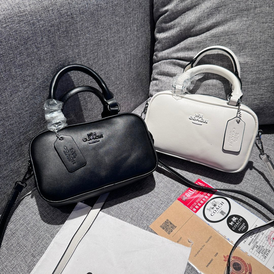 Elegant Leather Handbag