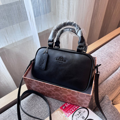 Elegant Leather Handbag